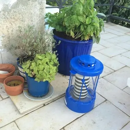 Charming In Zambratija, 44 Sqm, Parking Included 아파트 잠브라티야