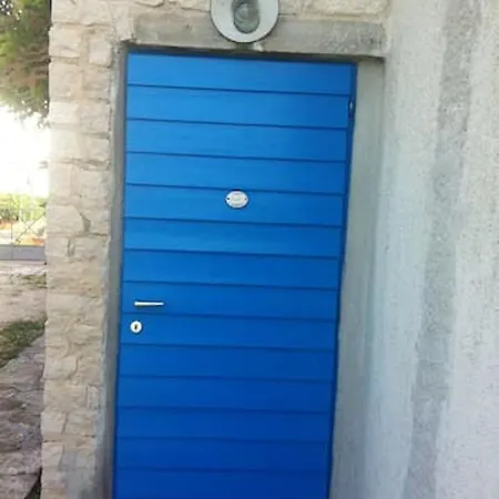 Charming In Zambratija, 44 Sqm, Parking Included 아파트 *