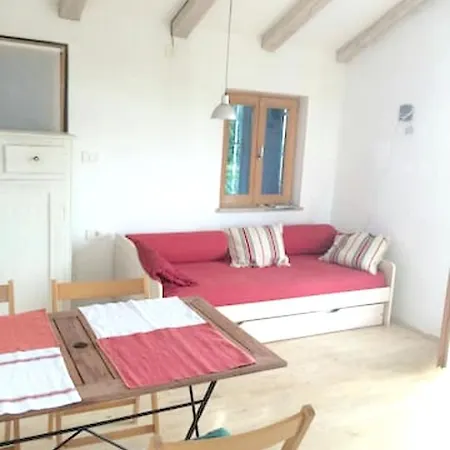 Charming In Zambratija, 44 Sqm, Parking Included