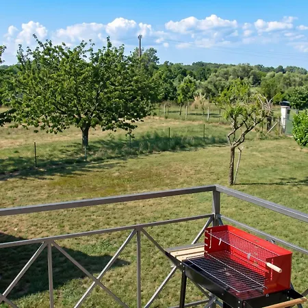 Charming In Zambratija, 44 Sqm, Parking Included