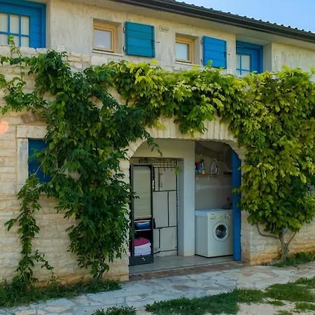Charming In Zambratija, 44 Sqm, Parking Included Zambratija (Istria)